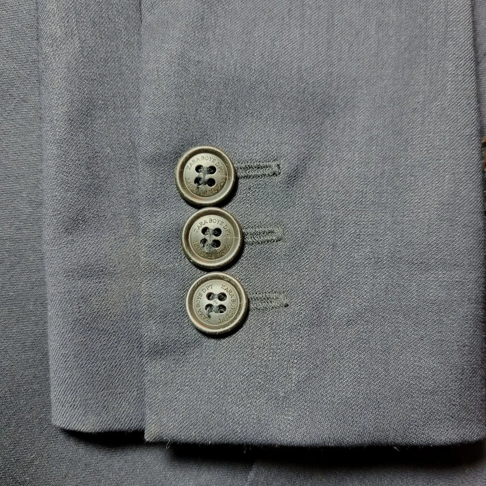 Zara Boys Navy Blue Blazer Boy's Size 7/8 2 Button Front 3 Button Sleeve Pockets